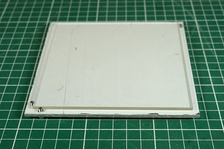 La vitre sur la nouvelle plaque alu