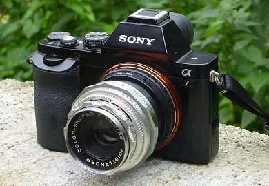 Objectif Bessa sur le Sony A7